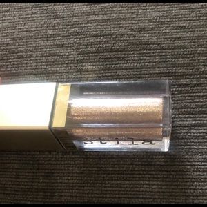 STILA GLITTER & GLOW EYESHADOW IN SMOKY STORM
